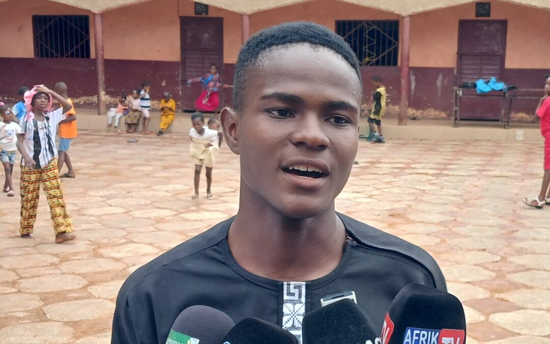 Baccalauréat 2026 à Kindia : Oumar Deen Touré, 5e de la République en Sciences sociales, dédie son succès à Mamadou Djouma Bah